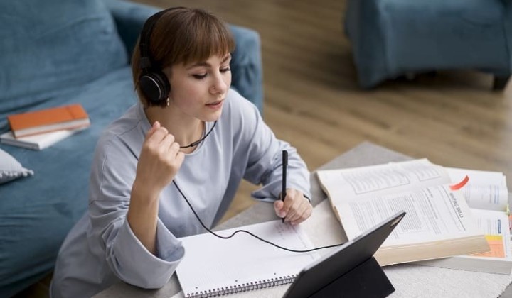 ¿Diplomad@ en Magisterio y quieres dar un giro formativo?Descubre por qué el SSCE0110 en la modalidad teleformación es lo que necesitas