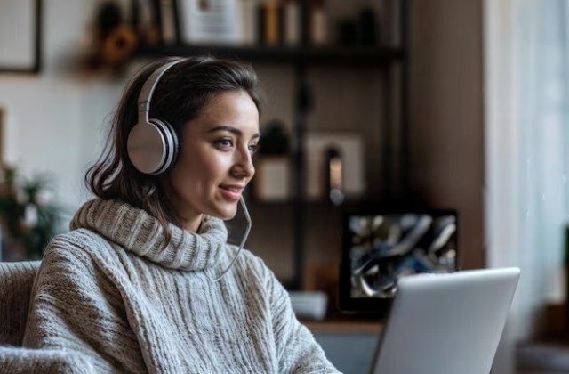 ¿Eres psicóloga o psicólogo y quieres diversificar tu perfil formativo? El SSCE0110 en teleformación te abre puertas