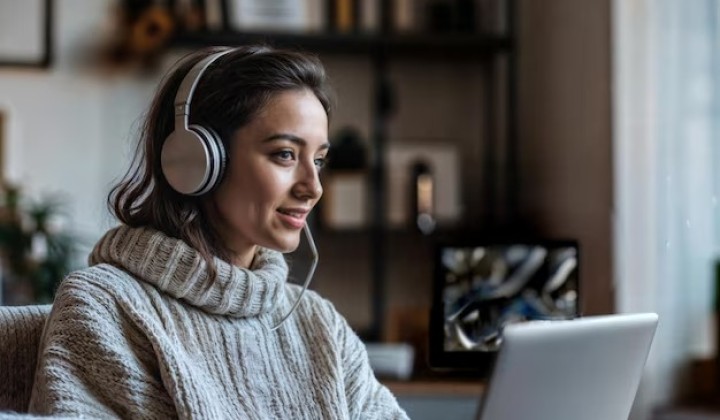 ¿Eres psicóloga o psicólogo y quieres diversificar tu perfil formativo? El SSCE0110 en teleformación te abre puertas